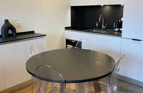 Randogne Apartamento | Apartment Elysée 4 Crans Montana Switzerland. Ski, hike, golf, sun, lakes