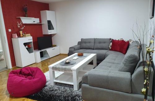 Velika Kladusa Apartamento | Apartment Ema with garage