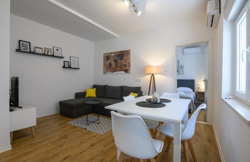 Gornji Kono Apartamento | Apartment EMARO