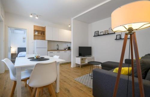 Gornji Kono Apartamento | Apartment EMARO