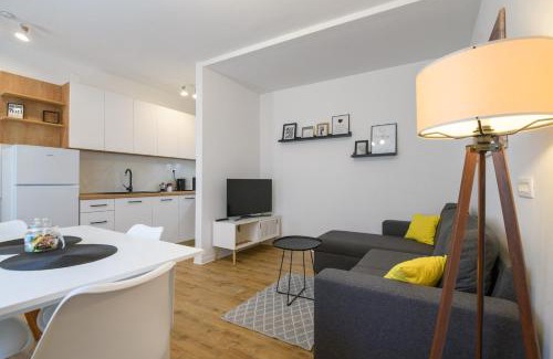 Gornji Kono Apartamento | Apartment EMARO