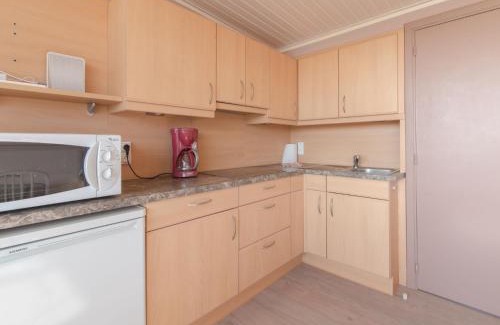 Klemskerke Apartamento | Apartment Empaja great views and parking by Interhome