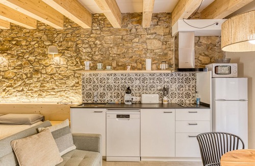 Peratallada Apartamento | Apartment 'Empordà Peratallada' with Wi-Fi and Air Conditioning