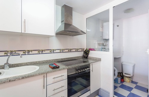 Les Deveses Apartamento | Apartamento 'Entre Olas 2' con piscina compartida, terraza privada y aire acondicionado.