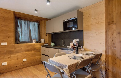 Entreves Apartamento | Apartamento 'Entrèves' con vistas a la montaña y Wi-Fi