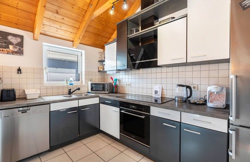 Huefingen Apartamento | Apartamento 'Erholung Am See' con vistas al lago, terraza privada y Wi-Fi