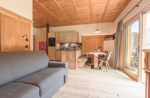 Valle di Casies Apartamento | Apartamento 'Erle' con vistas a la montaña, terraza compartida y Wi-Fi