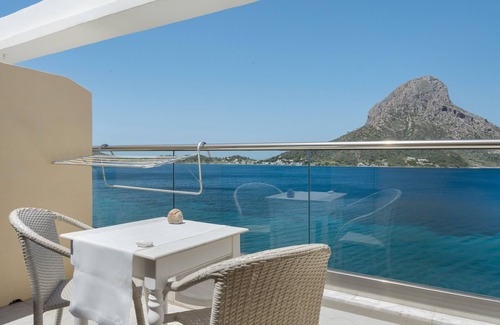 Massouri Apartamento | Apartamento 'Eros Sea View' con terraza privada, Wi-Fi y aire acondicionado.