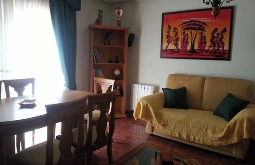 El Moncayo Apartamento | Apartamento 'Residencia Lucia' con vistas al mar, Wi-Fi y aire acondicionado