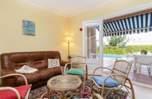 Calonge Apartamento | Apartment Rioja by Interhome