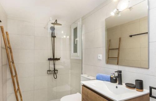 Sant Antoni de Calonge Apartamento | Apartment RieraMar by Interhome