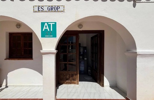 Portinatx Apartamento | Apartamento en hotel 'Apartamento Doble' con piscina compartida