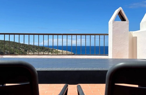 Portinatx Apartamento | Apartamento en hotel 'Apartamento Doble' con piscina compartida