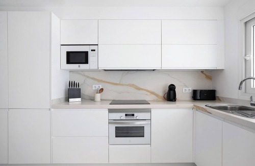 Atlanterra Apartamento | Apartamento "Luz de Poniente" con piscina compartida y Wi-Fi