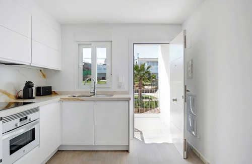 Atlanterra Apartamento | Apartamento "Luz de Poniente" con piscina compartida y Wi-Fi