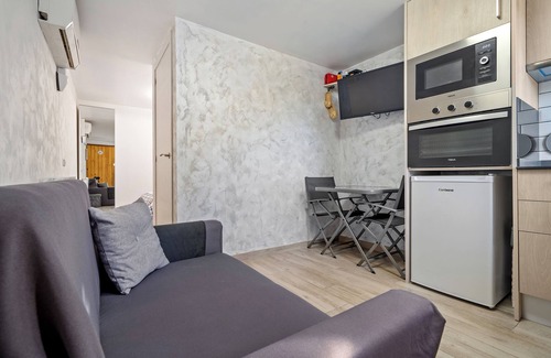 Segur de Calafell Apartamento | Apartamento "Escapada de Ciudad al Aire Libre" con Piscina y Wi-Fi