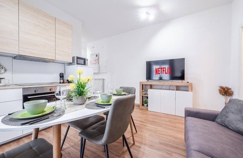 Brescia Apartamento | Apartamento 'Essenza Moderna' con balcón, Wi-Fi y aire acondicionado
