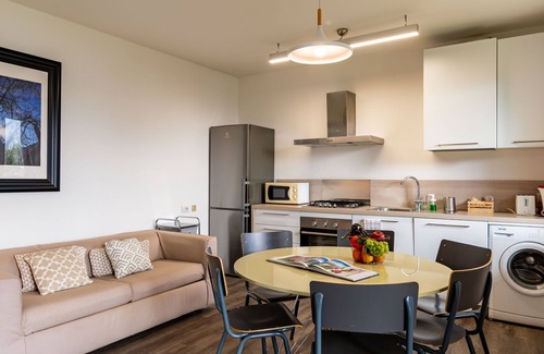 Pur Apartamento | Apartamento Europa by Interhome