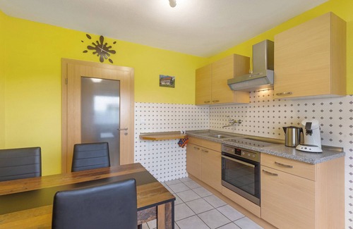 Hochwaldhausen Apartamento | Apartamento 'Eva' con terraza privada, jardín compartido y Wi-Fi