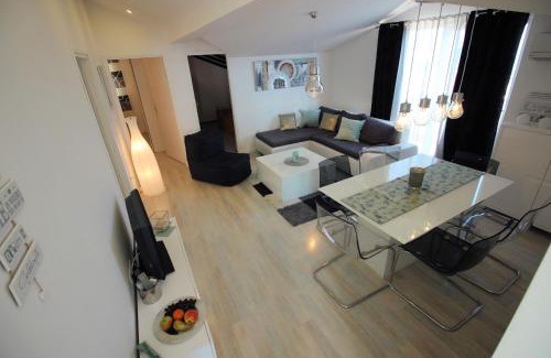 Novi Vinodolski Apartamento | Apartment Evelin