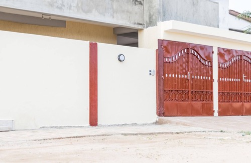 Lome Casa | Apartamento F4 TOTSI con aire acondicionado cerca de la casa de ADEBAYOR