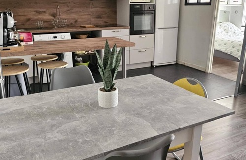 Royat Apartamento | Apartment facing the Royat thermal baths