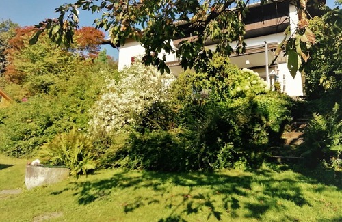 Hauzenberg Apartamento | Apartamento 'Familie Graml' con vistas a la montaña, jardín compartido y Wi-Fi
