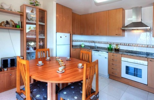 Llanca Apartamento | Apartamento Fané by Interhome