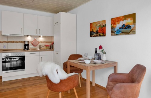 Warwerort Apartamento | Apartamento Fasan by Interhome