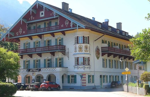 Hohenaschau im Chiemgau Apartamento | Apartamento 'Ferienwohnung Im Burghotel' con vistas a la montaña, balcón y Wi-Fi