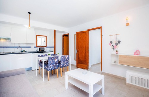 Cala d'Or Apartamento | Apartment "Felipe 1-1 vista piscina" with Shared Terrace, Shared Pool & WiFi