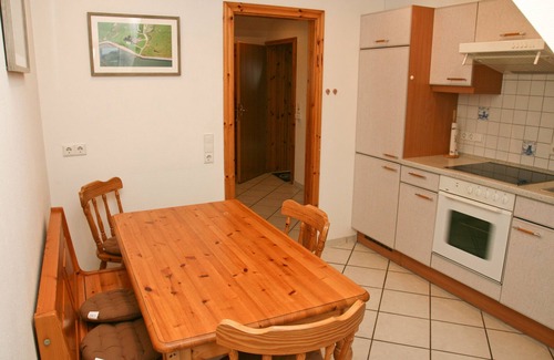 Langeneß Apartamento | Apartamento 'Ferienwohnung Langeness' con vistas al mar, terraza compartida y Wi-Fi