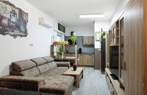 Kloster Lehnin Apartamento | Apartamento 'Ferienwohnung Ostsee' con terraza compartida, Wi-Fi y aire acondicionado