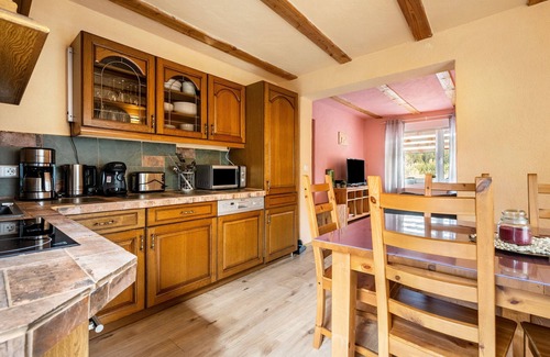 Oberwiesenthal Apartamento | Apartamento 'Ferienhaus Fichtelberg Appartement A' con vistas a la montaña, terraza privada y Wi-Fi