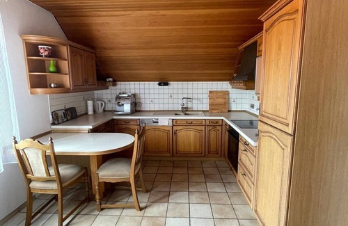 Steinbach Apartamento | Apartamento 'Ferienwohnung Reblandblick' con vistas a la montaña, balcón y Wi-Fi