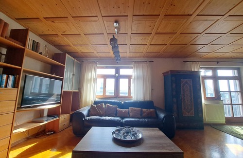 Gunzenhausen Apartamento | Apartment 'Ferienwohnung Mit Privater Sauna' with Shared Garden, Balcony and Wi-Fi
