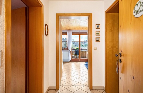 Rothkreuz Apartamento | Apartamento "Ferienwohnung Hahn" cerca del lago de Constanza con Wi-Fi, balcón y jardín