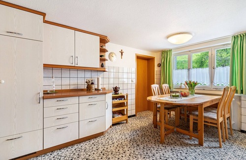 Muehlenbach Apartamento | Apartamento 'Ferienwohnung Zum Pavillon' con terraza privada y Wi-Fi