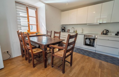 St. Blasien Apartamento | Apartamento 'Ferienwohnung' con jardín comunitario, balcón y wifi