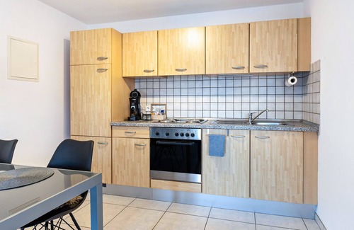 Tuttlingen Apartamento | Apartamento 'Ferienwohnung Am Donauradweg' con terraza privada y Wi-Fi