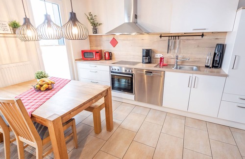 Helden Apartamento | Apartamento 'Ferienwohnung Heuboden' con vistas a la montaña, terraza compartida y Wi-Fi