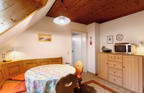 Oberkirch Apartamento | Apartamento 'Ferienwohnung Hanna' con vistas a la montaña, balcón y Wi-Fi