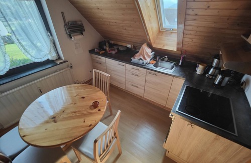 Oberkirch Apartamento | Apartamento 'Ferienwohnung Susi' con vistas a la montaña, balcón y Wi-Fi