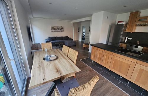 Solnhofen Apartamento | Apartamento 'Ferienwohnung Auszeit' con terraza privada, jardín privado y Wi-Fi