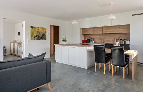 Ihringen Apartamento | Apartamento 'Ferienwohnung Im Obstgarten' con terraza privada y Wi-Fi