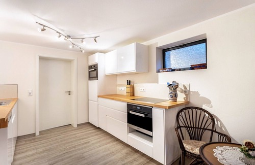 Warstein Apartamento | Apartamento 'Ferienwohnung Am Mozarthügel' con Wi-Fi