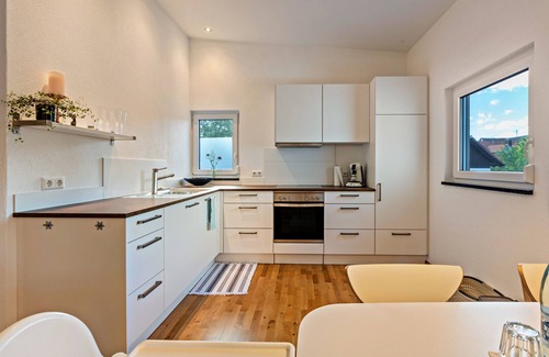 Weilheim Apartamento | Apartamento 'Ferienwohnung Happy' con balcón y Wi-Fi