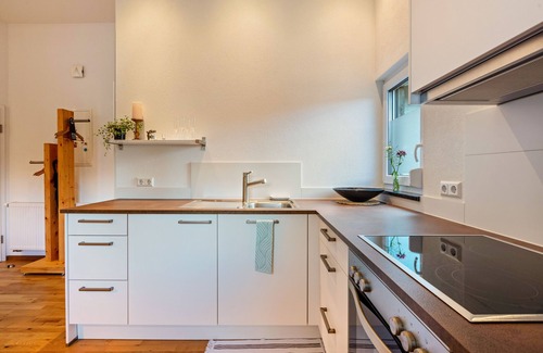 Weilheim Apartamento | Apartamento 'Ferienwohnung Happy' con balcón y Wi-Fi