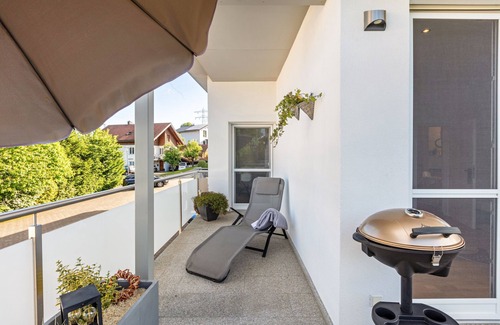 Weilheim Apartamento | Apartamento 'Ferienwohnung Happy' con balcón y Wi-Fi