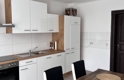 Gera Apartamento | Apartment 'Ferienwohnung Am Theaterplatz' with Wi-Fi